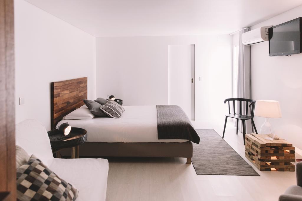 Santa Bica Eat Drink & Sleep Bed and Breakfast Lisboa Eksteriør billede