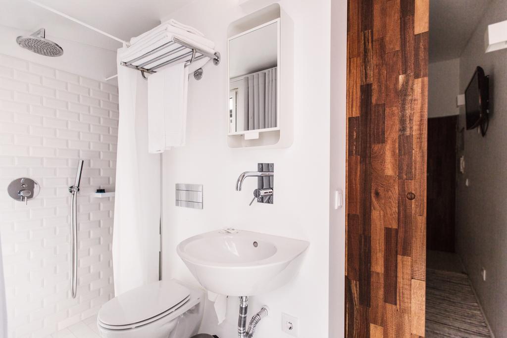 Santa Bica Eat Drink & Sleep Bed and Breakfast Lisboa Eksteriør billede
